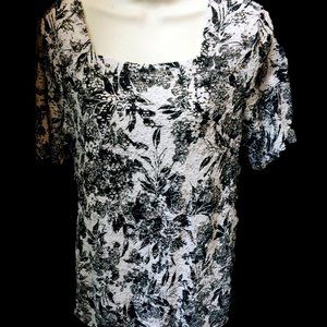 Christopher & Bnaks Black White Crochet Overlay Floral Top sz Lg